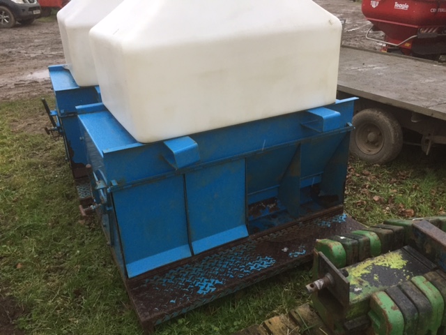 Pig Hopper Feeders